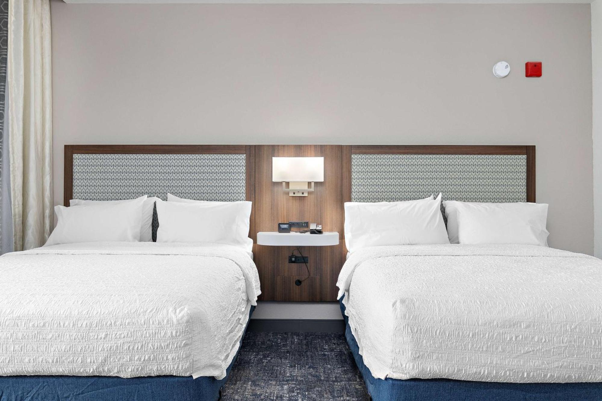 Hampton Inn Kansas City - Downtown Financial District Екстер'єр фото