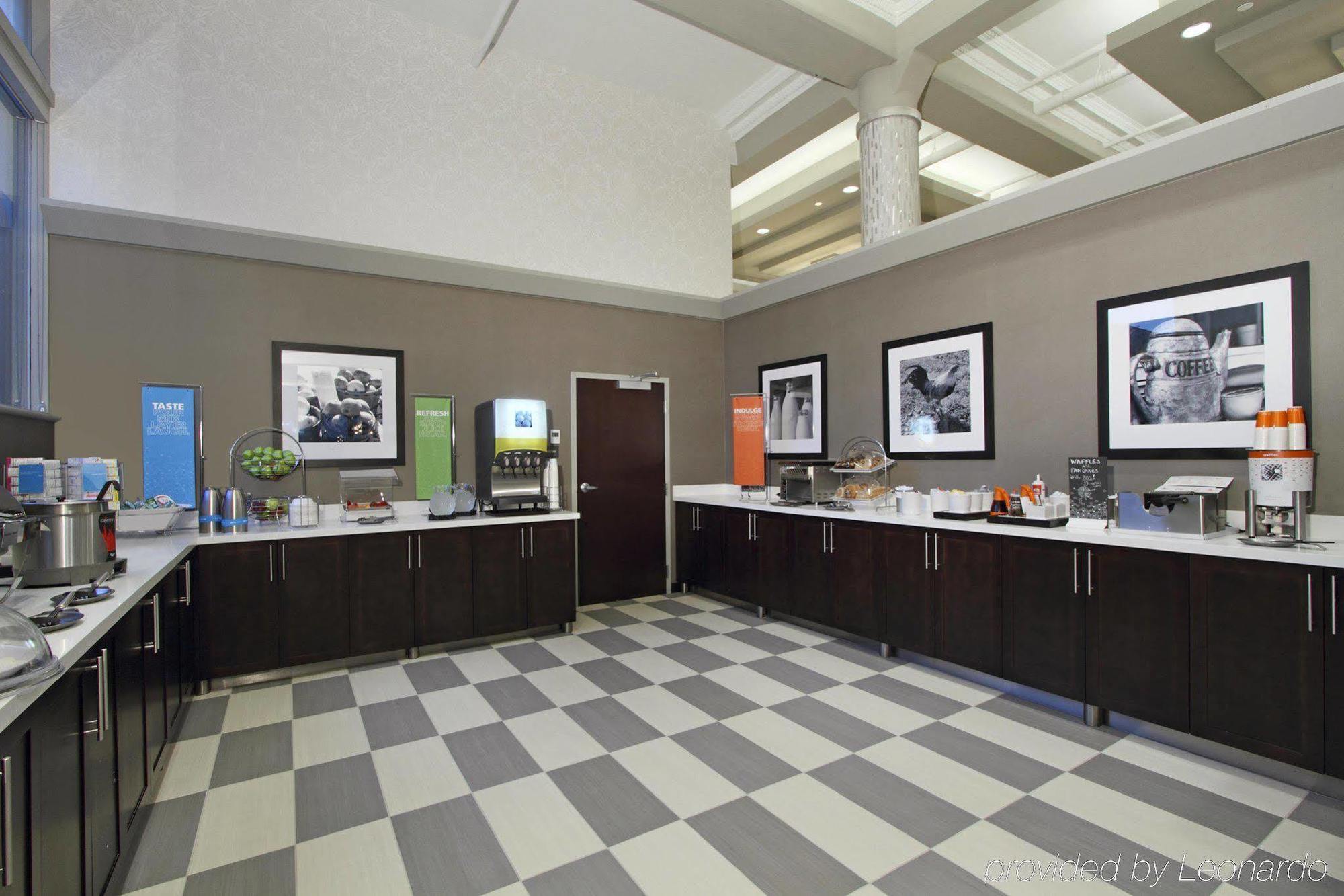 Hampton Inn Kansas City - Downtown Financial District Екстер'єр фото