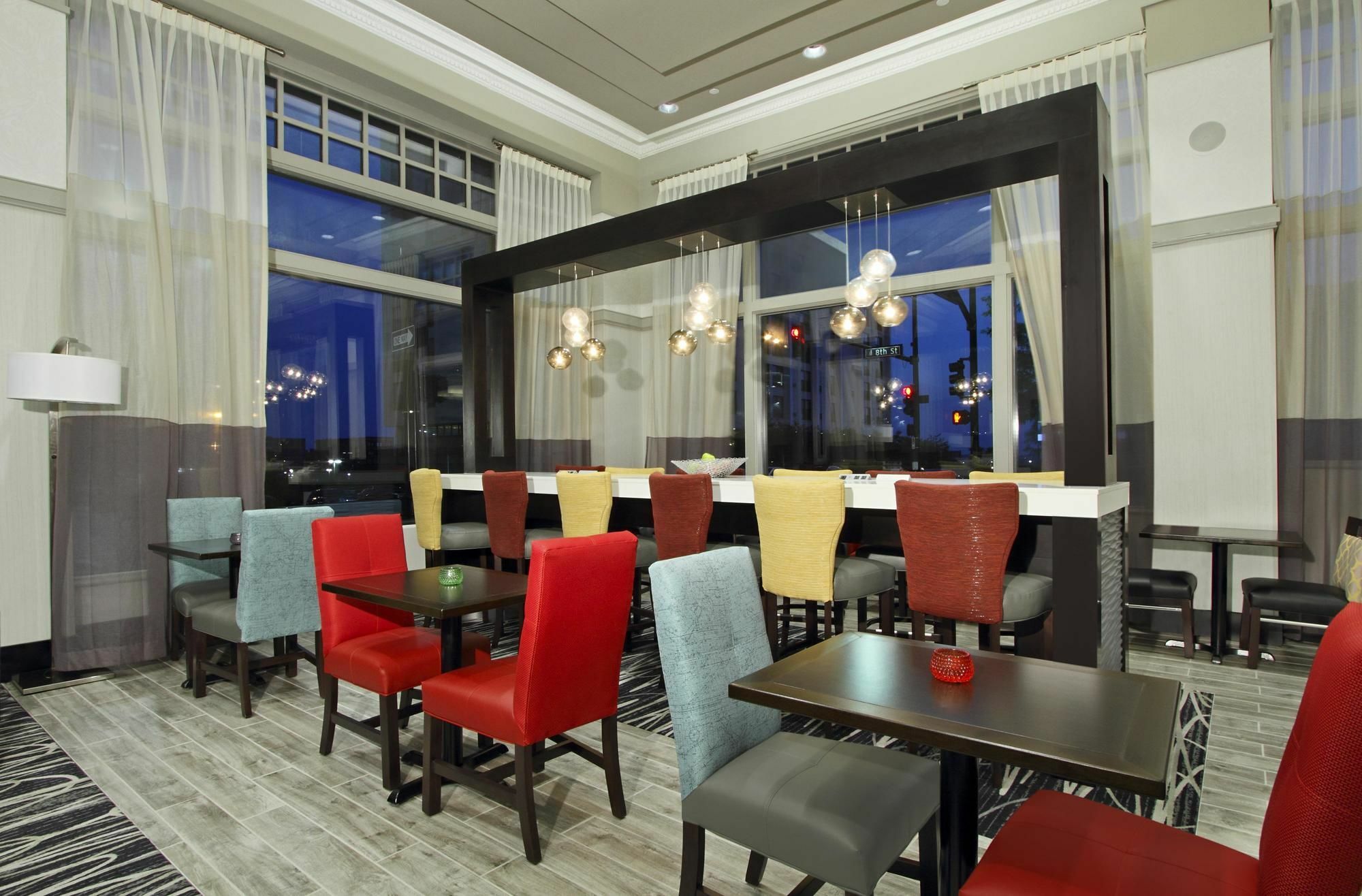 Hampton Inn Kansas City - Downtown Financial District Екстер'єр фото